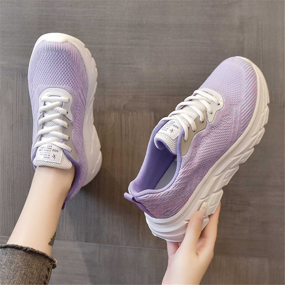 Zapatillas Deportivas Amarilla - Luxury Lifestyle Brands reseña y precio