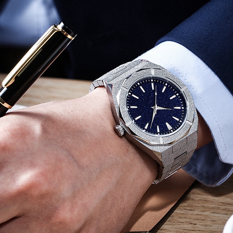 Reloj dorado Stardust cepillad - Luxury Lifestyle Brands reseña y precio