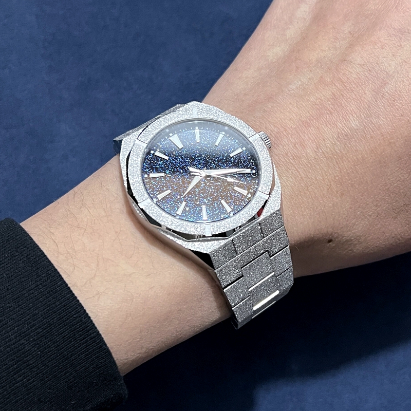 Reloj dorado Stardust cepillad - Luxury Lifestyle Brands reseña y precio