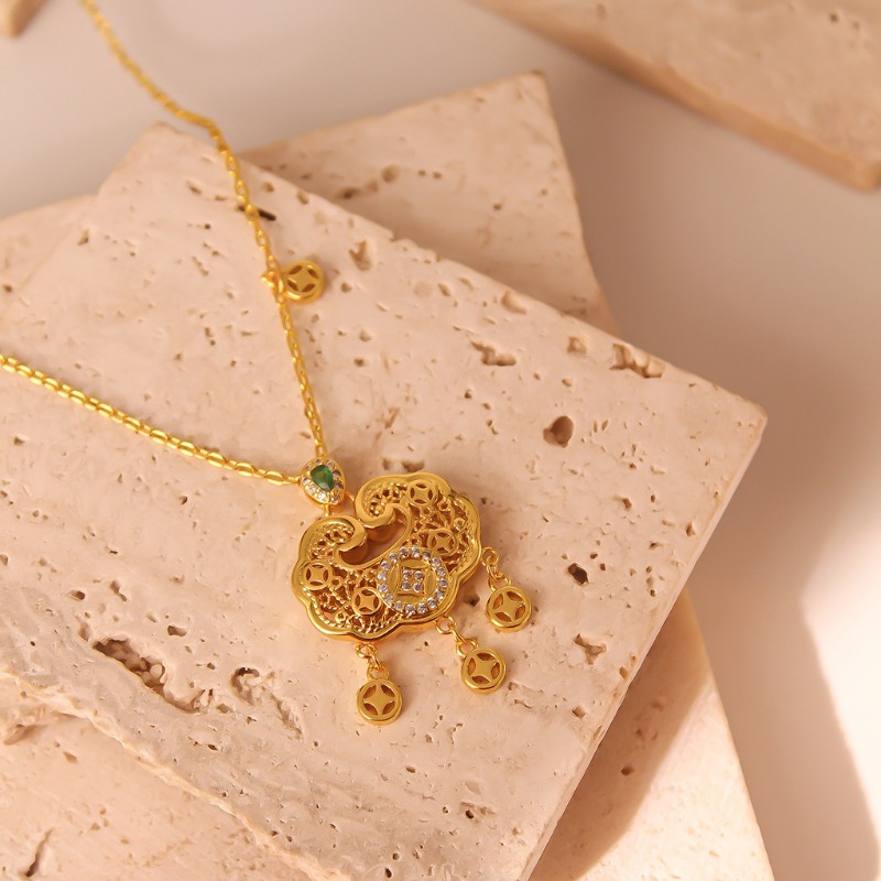 Collar con cerradura de larga  - Luxury Lifestyle Party reseña y precio
